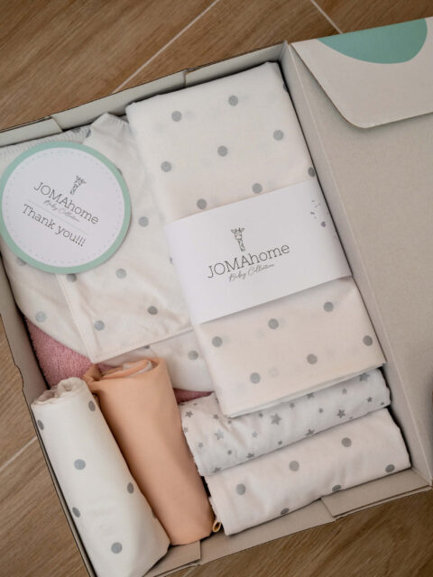 '-Silver Dots Baby Gift Box