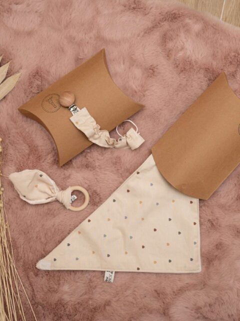 '-Newborn Kit (3 τεμάχια ) Beige Hearts